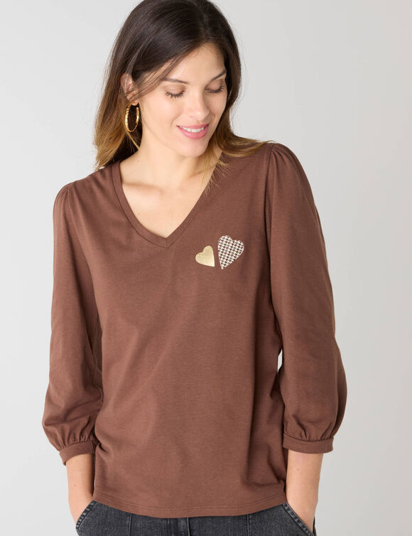 T-shirt col V, imprimé cœurs (chocolat) T-shirt col V, imprimé cœurs (chocolat)